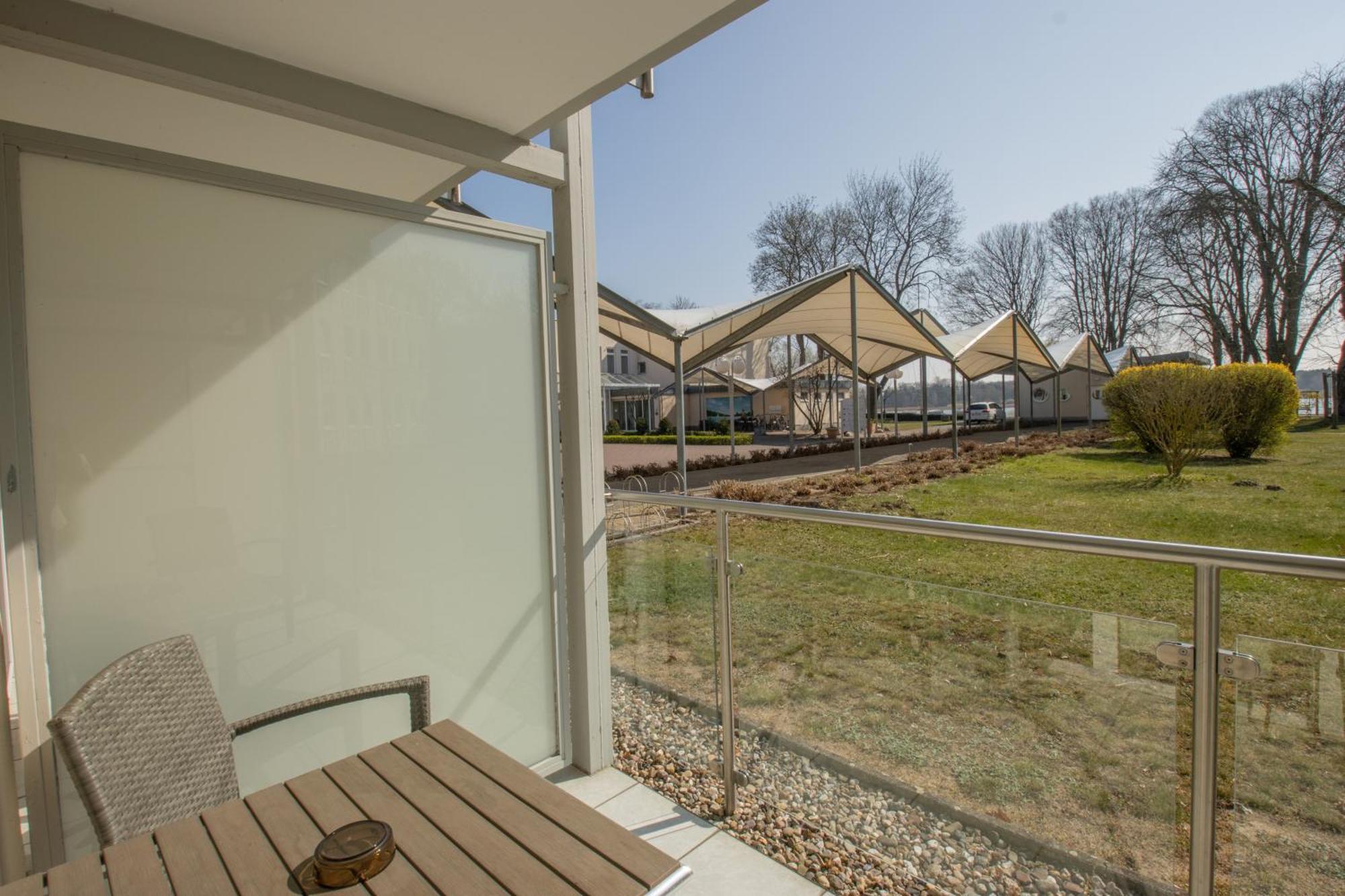 Seehotel Bollmannsruh Päwesin Exterior foto
